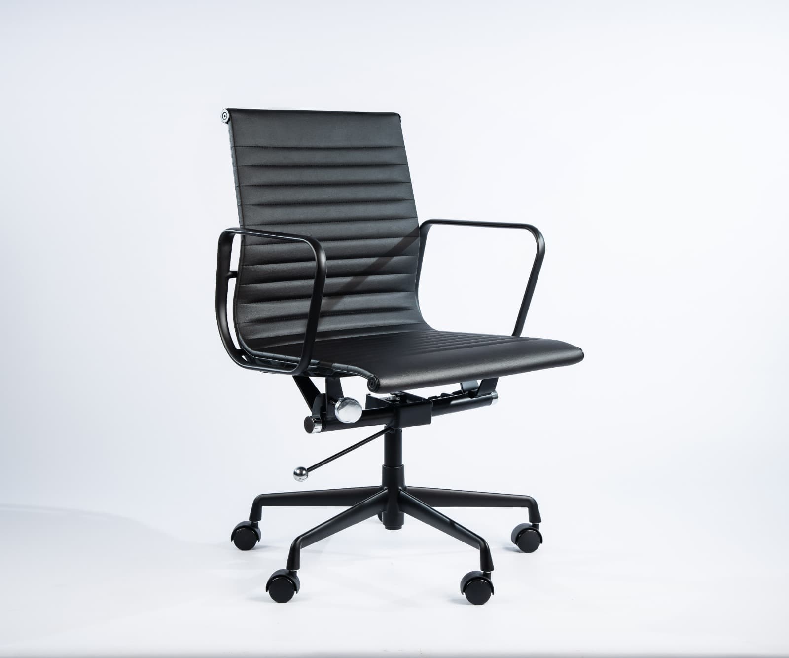 Executive Operators - Product 13