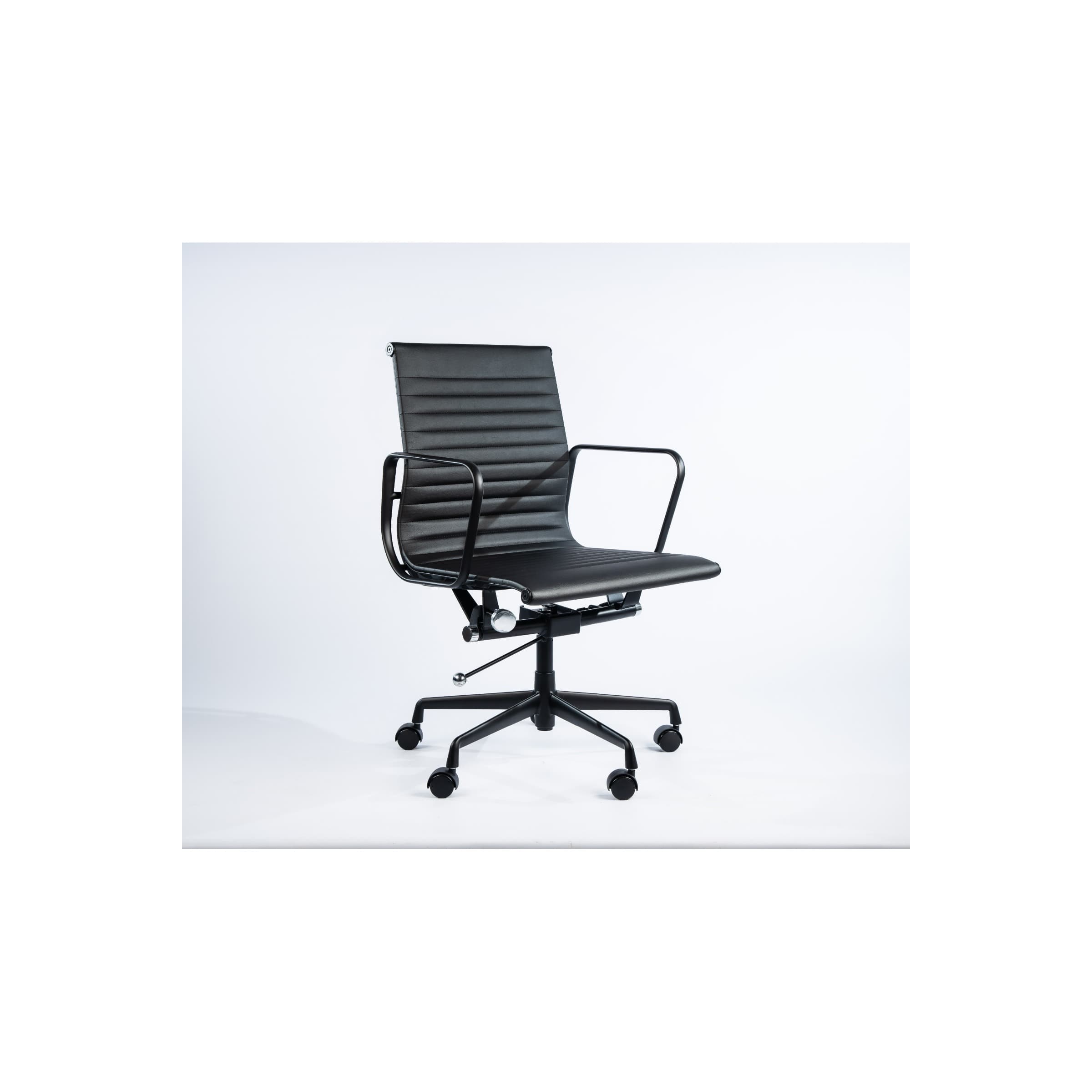 Executive Operators - Product 13